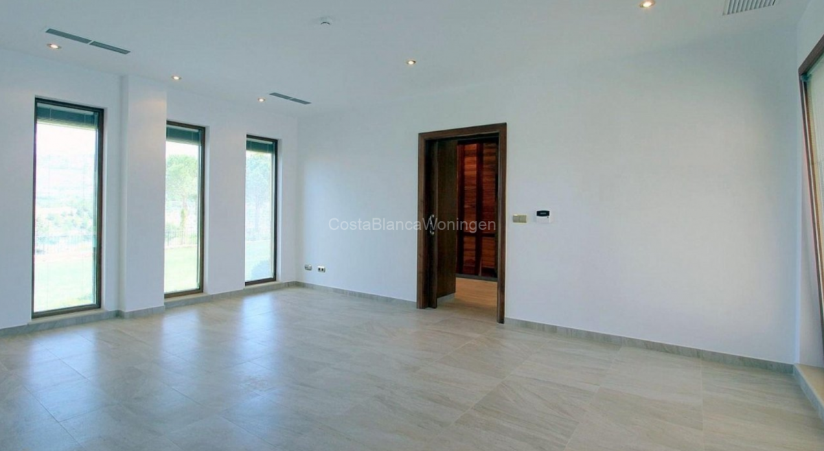 Resale - 6 Bedroom 8 Bathroom Villa in Penàguila - - Alicante Resale - 6 Bedroom 8 Bathroom Villa in Penàguila - - Alicante