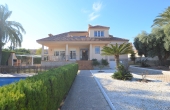 8-1392/1688, 4 Bedroom 3 Bathroom Villa in Orihuela Costa