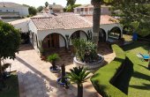 8-1056/1740, 4 Bedroom 2 Bathroom Villa in Orihuela Costa