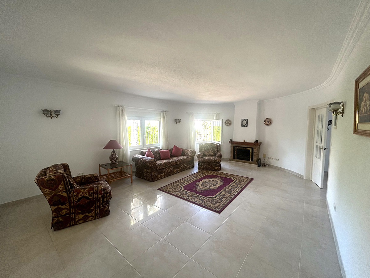 Resale - 3 Bedroom 3 Bathroom Villa in Orihuela Costa - Cabo Roig - Alicante Resale - 3 Bedroom 3 Bathroom Villa in Orihuela Costa - Cabo Roig - Alicante