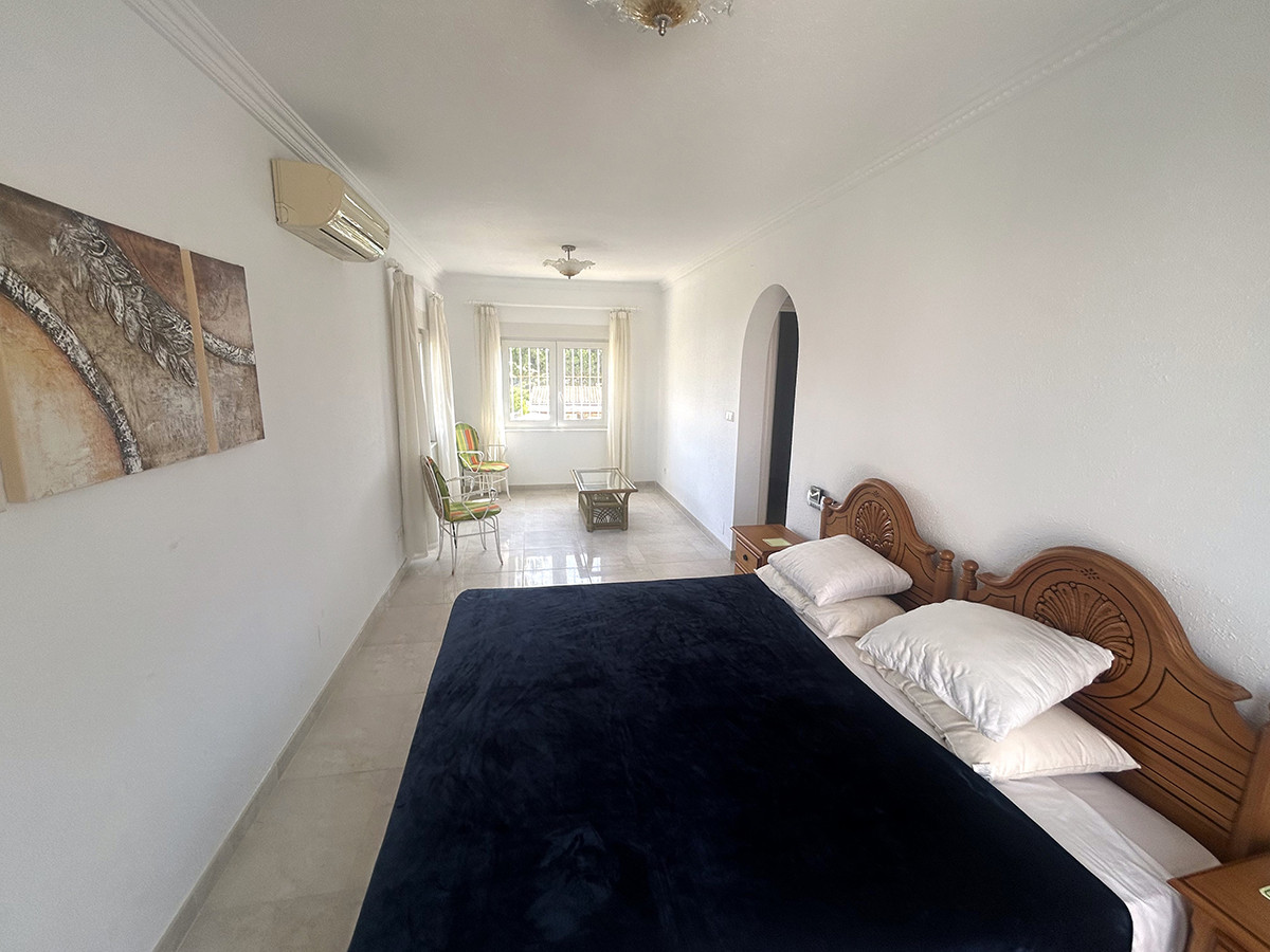 Resale - 3 Bedroom 3 Bathroom Villa in Orihuela Costa - Cabo Roig - Alicante Resale - 3 Bedroom 3 Bathroom Villa in Orihuela Costa - Cabo Roig - Alicante