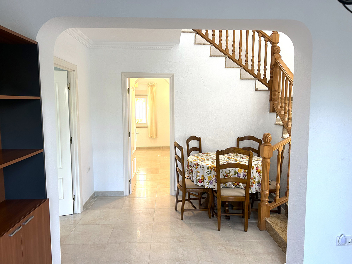 Resale - 3 Bedroom 3 Bathroom Villa in Orihuela Costa - Cabo Roig - Alicante Resale - 3 Bedroom 3 Bathroom Villa in Orihuela Costa - Cabo Roig - Alicante