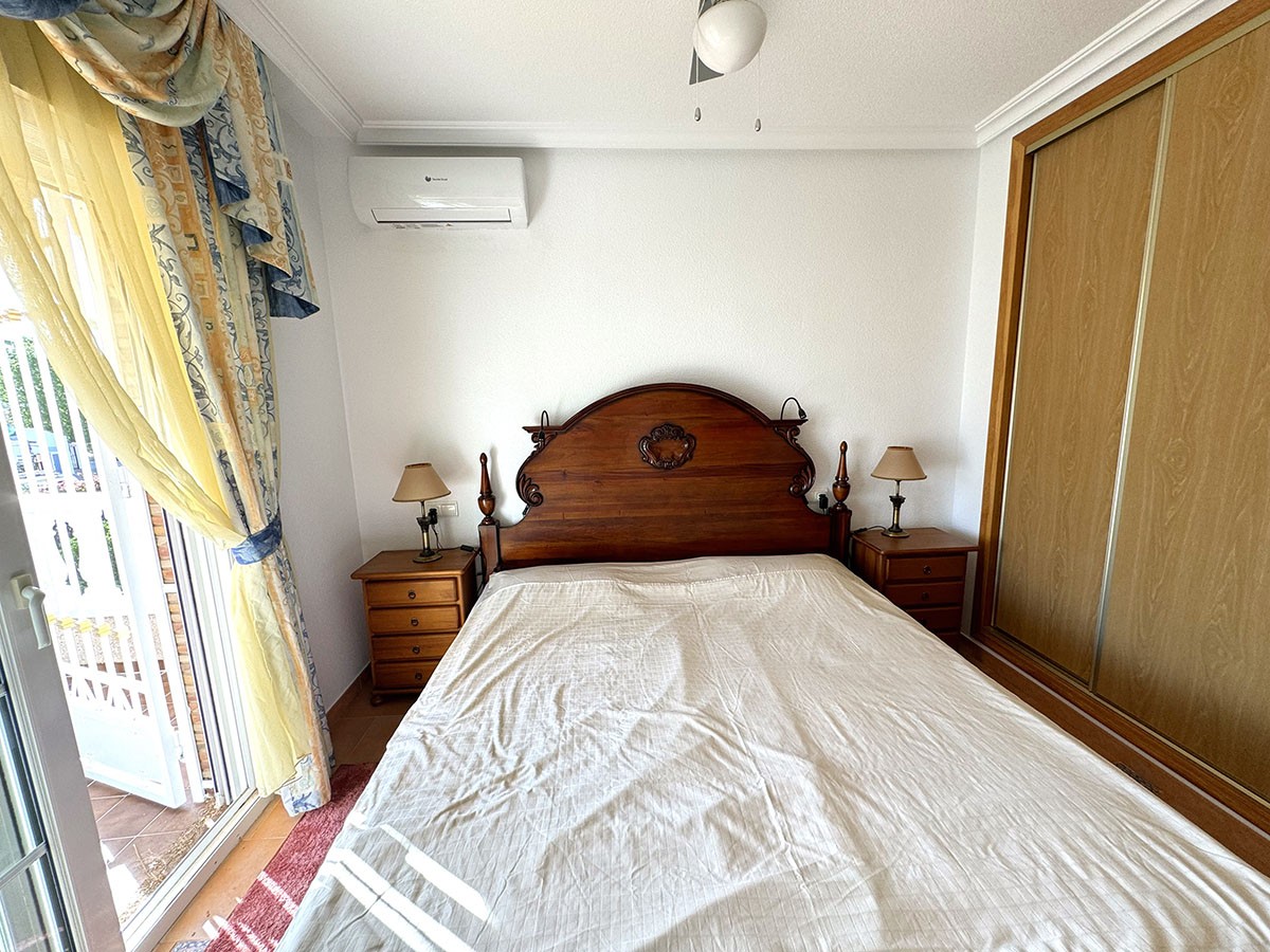 Resale - 3 Bedroom 2 Bathroom Villa in Orihuela Costa - Villamartin - Alicante Resale - 3 Bedroom 2 Bathroom Villa in Orihuela Costa - Villamartin - Alicante