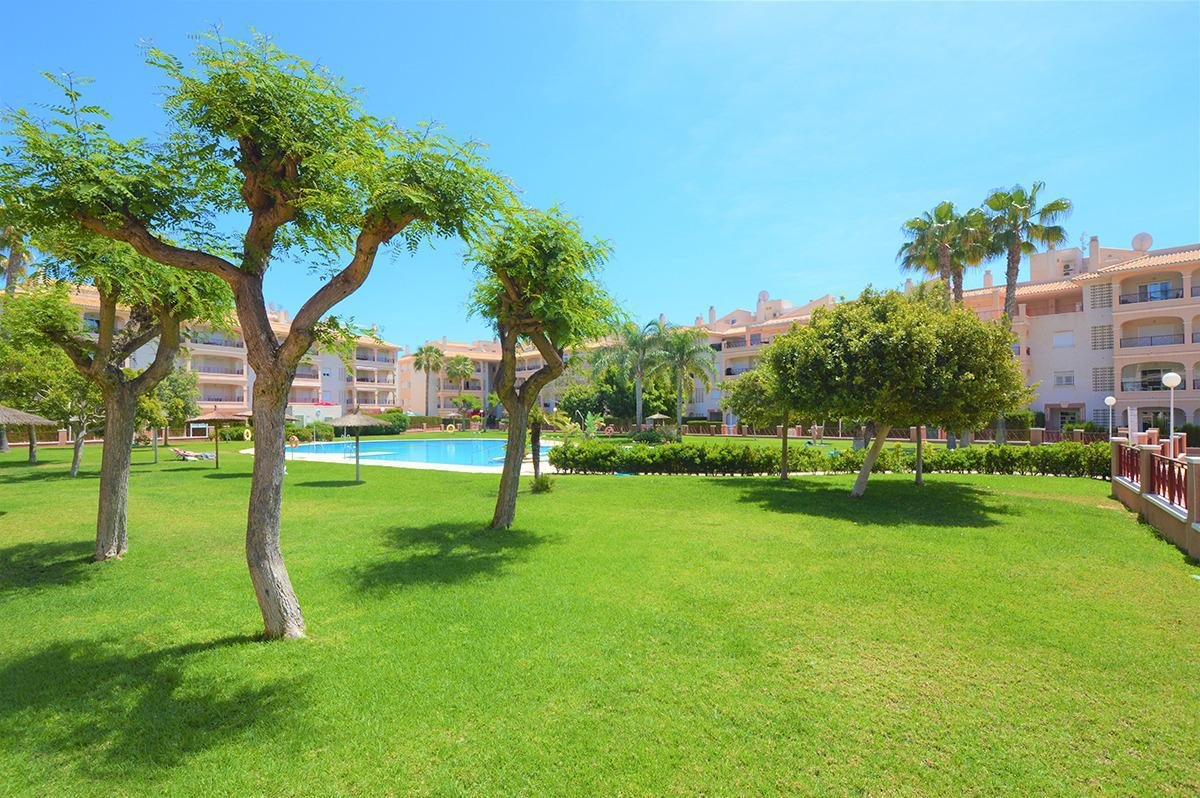 2 Bedroom 2 Bathroom Flat / Apartment in Orihuela Costa