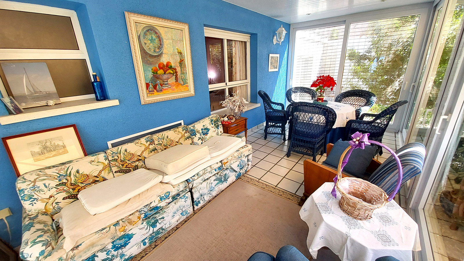 Resale - 6 Bedroom 3 Bathroom Villa in Orihuela Costa - Campoamor - Alicante