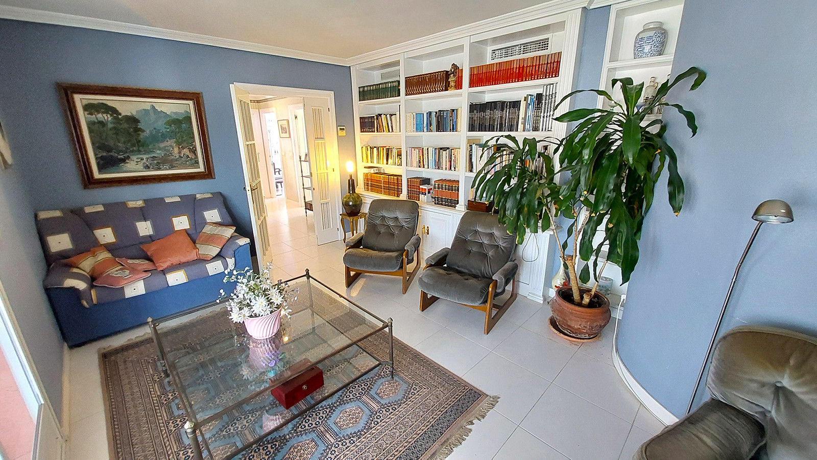 Resale - 6 Bedroom 3 Bathroom Villa in Orihuela Costa - Campoamor - Alicante